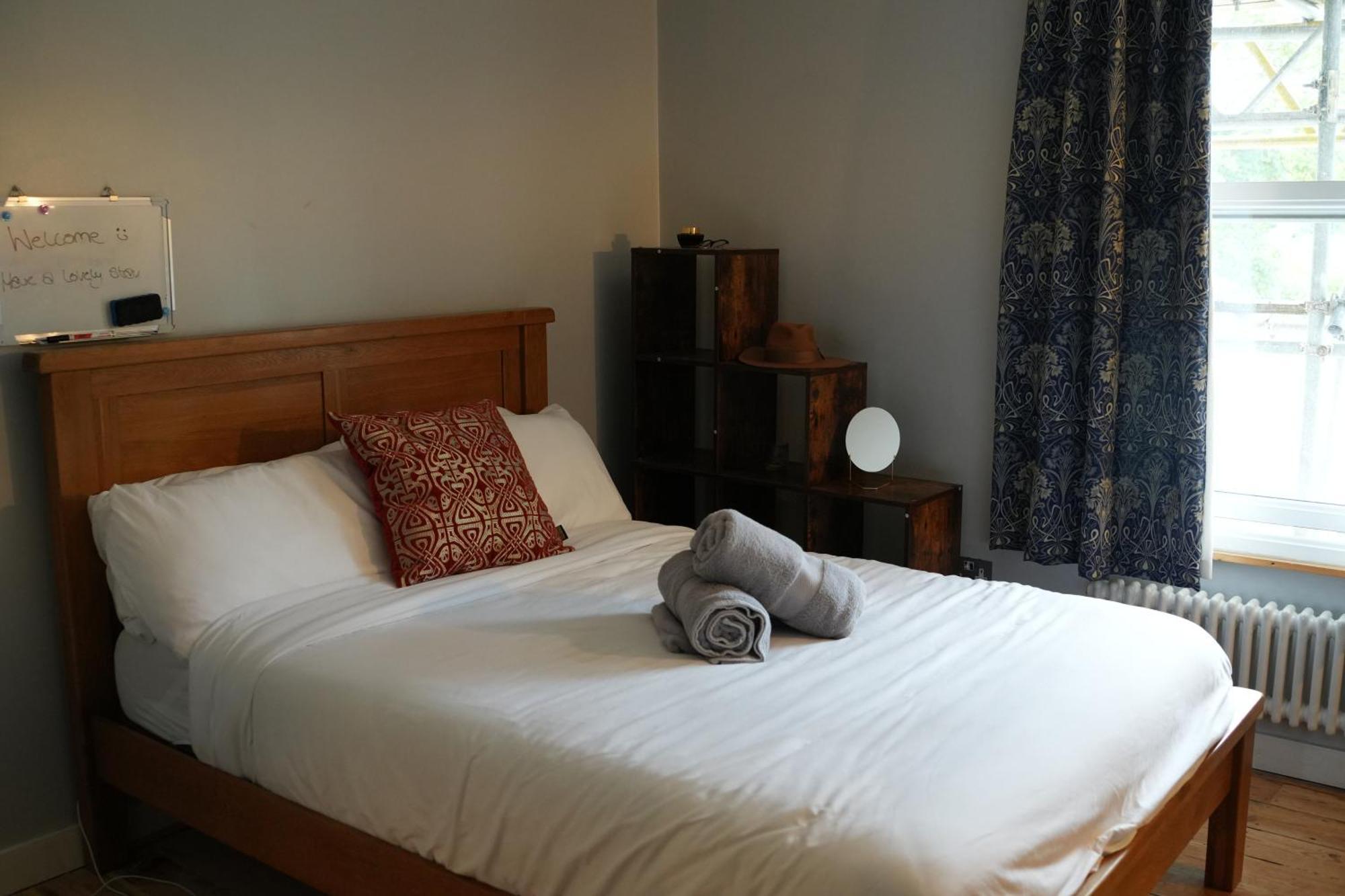 Stylish-Brockley-Entire Place Appartement Londen Buitenkant foto